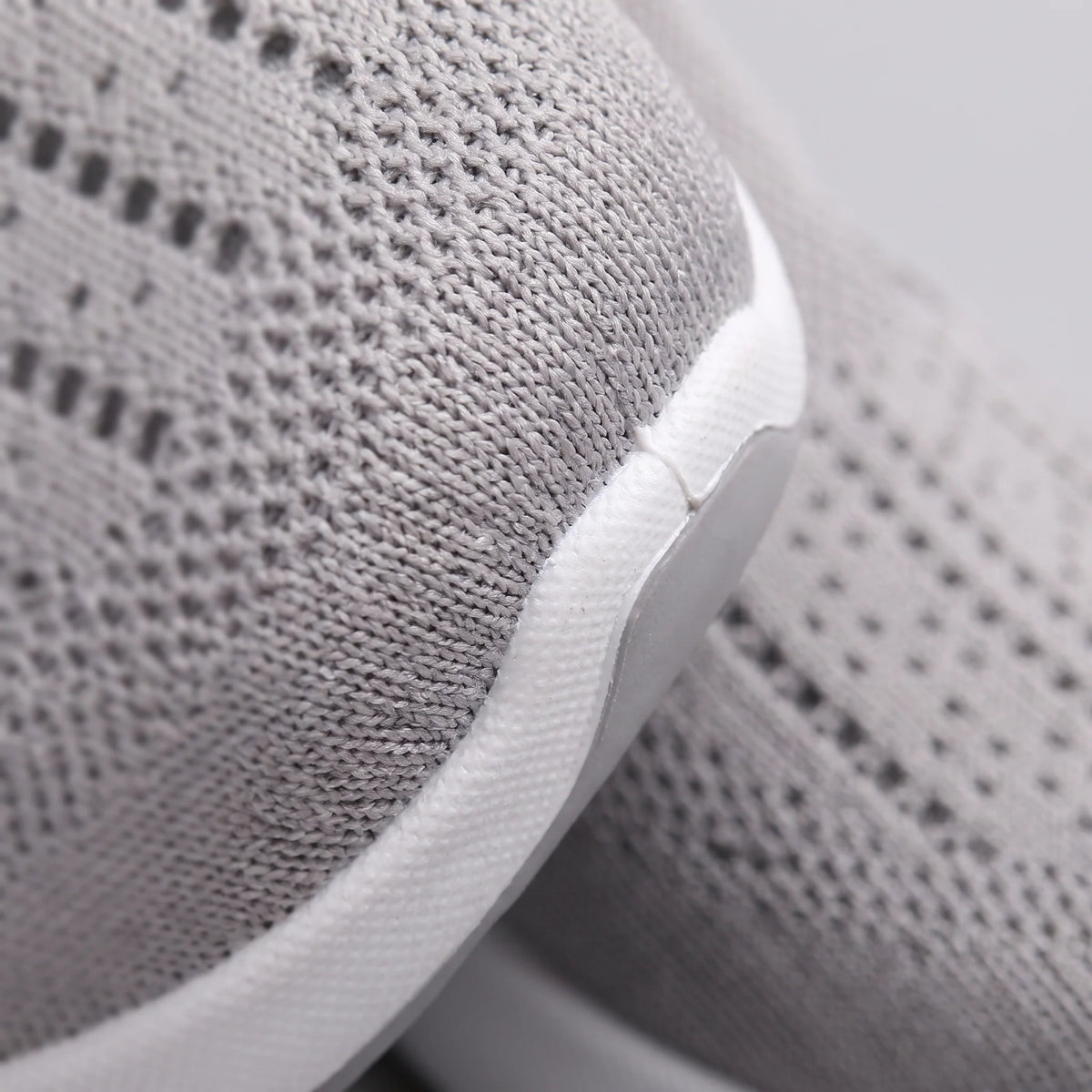 MIA COMFORT SNEAKER