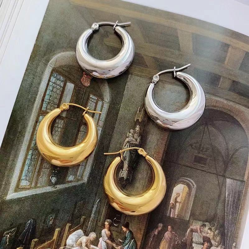 Retro Crescent Hollow Stainless Steel Earrings 18K Gold Plated Women